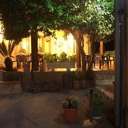 Hotel Ristorante Mosaici Пиаца Армерина Екстериор снимка