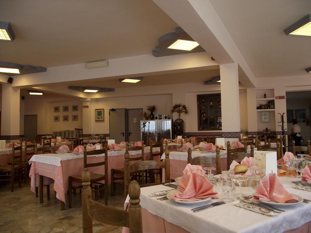 Hotel Ristorante Mosaici Пиаца Армерина Екстериор снимка