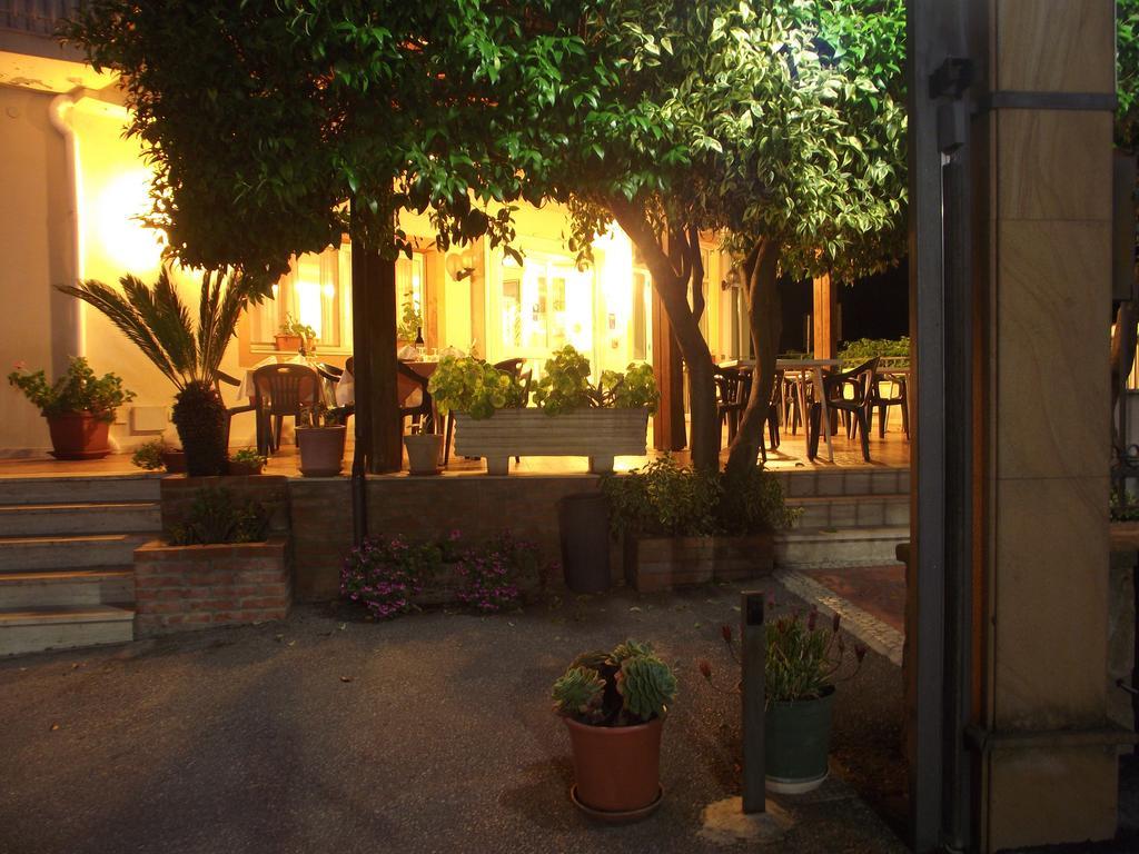 Hotel Ristorante Mosaici Пиаца Армерина Екстериор снимка
